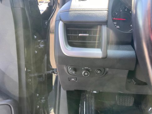 Used 2020 GMC Terrain SLT image 15