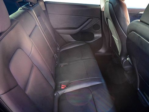 Used 2023 Tesla Model Y Long Range image 41