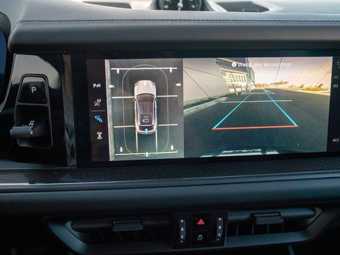 New 2026 Porsche Cayenne GTS image 19