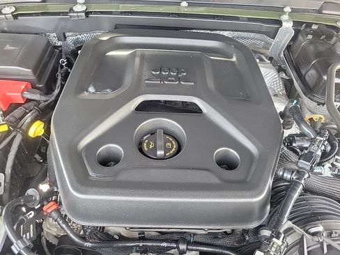 Used 2024 Jeep Wrangler Sport S image 36