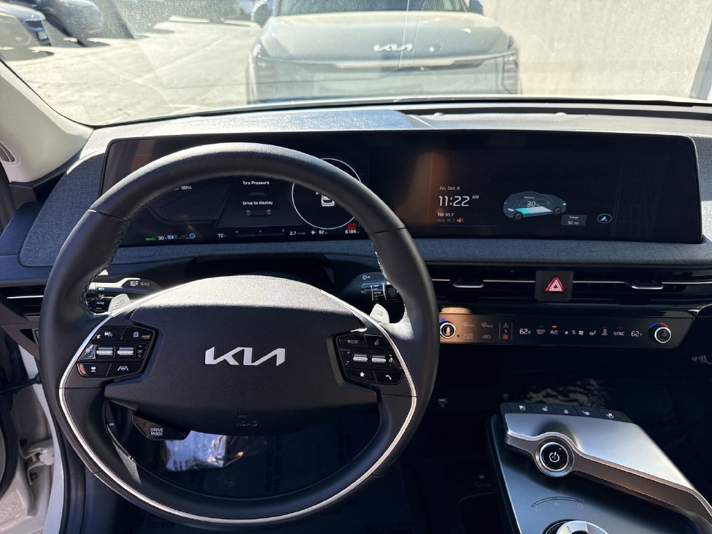 Certified 2024 Kia EV6 Wind AWD/4WD image 16