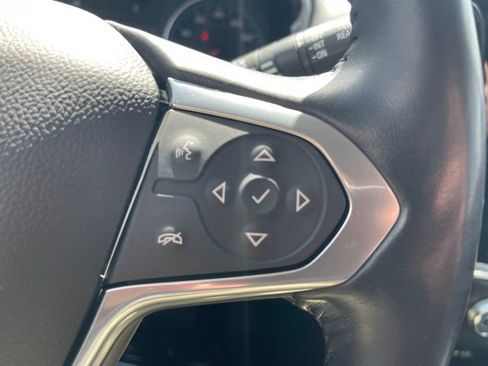 Used 2021 Chevrolet Traverse Premier FWD image 23