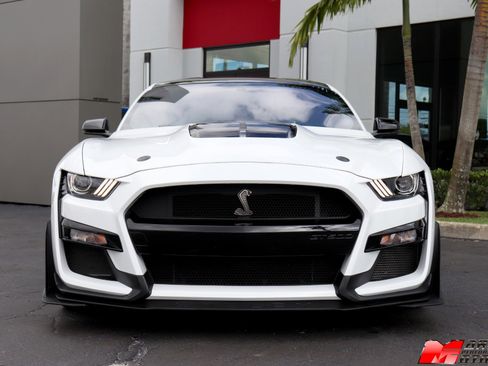 Used 2020 Ford Mustang Shelby GT500 w/ Carbon Fiber Track Pack image 41
