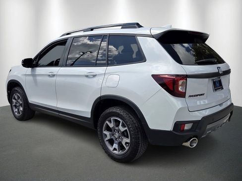 Certified 2023 Honda Passport TrailSport image 5