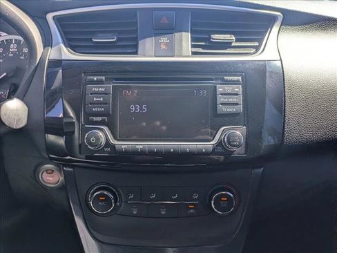 Used 2017 Nissan Sentra SR Turbo w/ SR Midnight Edition image 12