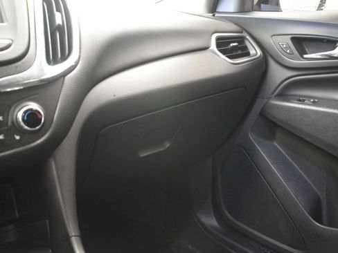 Used 2020 Chevrolet Equinox LT image 40