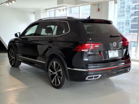 Used 2022 Volkswagen Tiguan SEL R-Line image 6