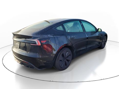Used 2025 Tesla Model 3 Long Range image 7
