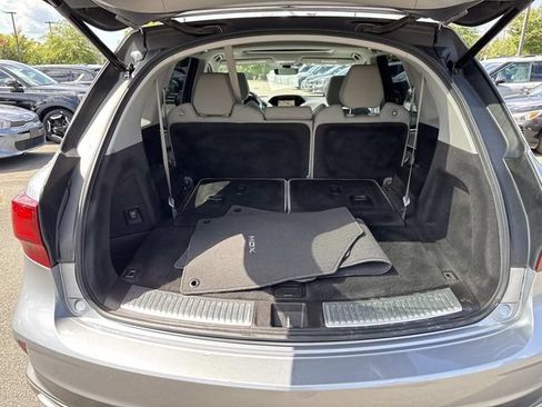 Used 2018 Acura MDX w/ Technology Package AWD/4WD image 12