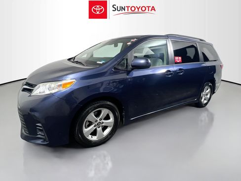 Used 2020 Toyota Sienna LE FWD image 7