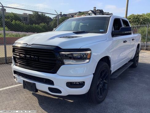 Used 2024 RAM 1500 Laramie RWD image 4