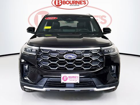 Used 2025 Ford Explorer Platinum w/ LUX Leather Package image 7