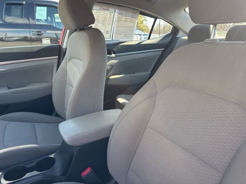Used 2020 Hyundai Elantra SEL image 15