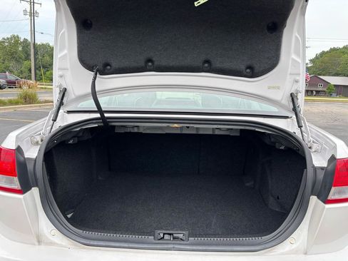 Used 2010 Lincoln MKZ FWD image 37