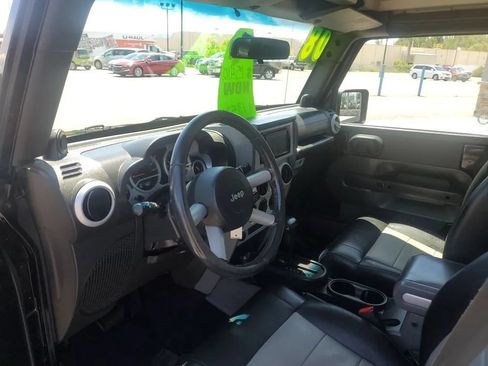 Used 2008 Jeep Wrangler Unlimited Sahara w/ Limited Unlimited Group AWD/4WD image 12