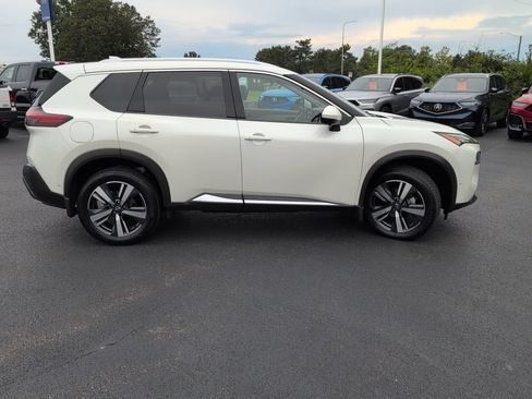 Used 2023 Nissan Rogue SL w/ SL Premium Package AWD/4WD image 6