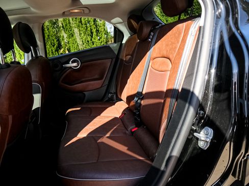 Used 2016 FIAT 500X Lounge image 31