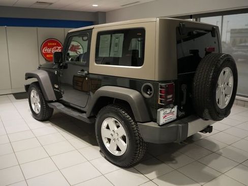 Used 2010 Jeep Wrangler Sahara w/ Trailer Tow Group AWD/4WD image 3