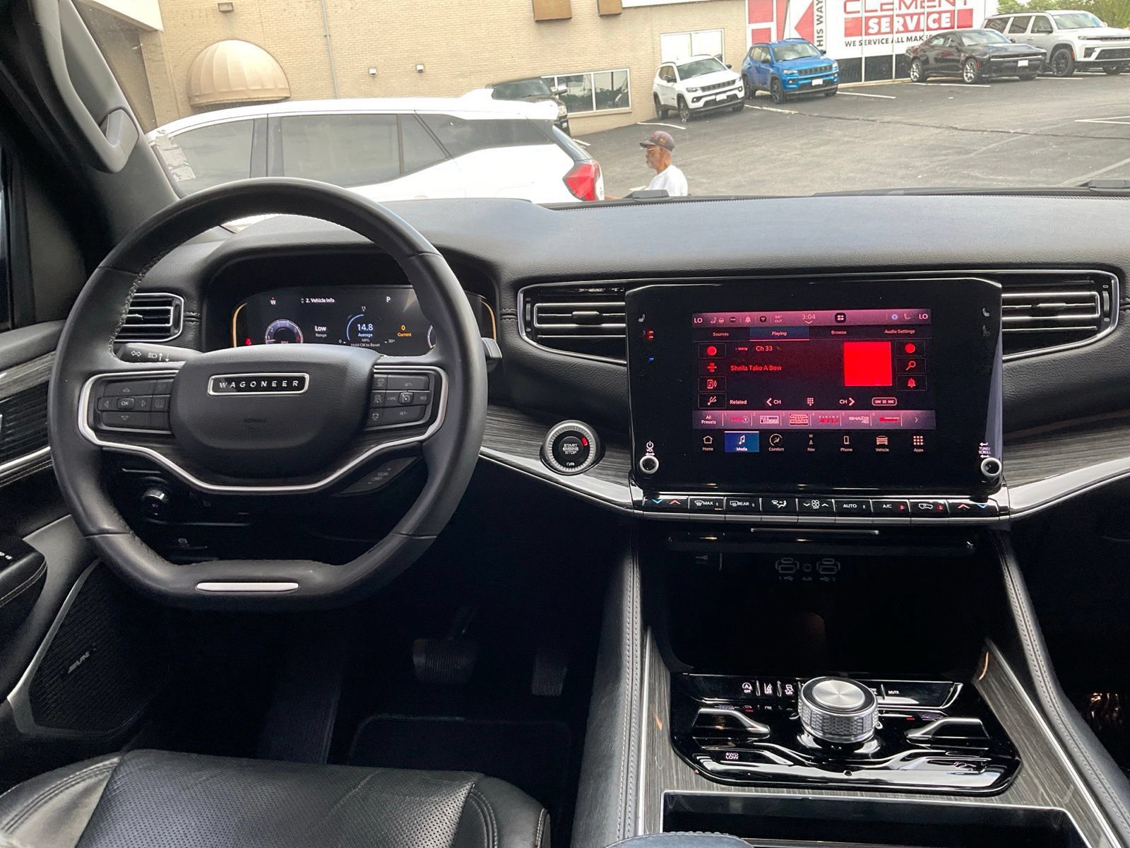 Used 2022 Jeep Wagoneer Series III AWD/4WD image 16
