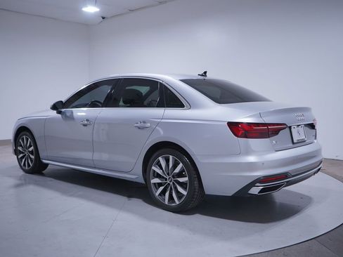 Used 2022 Audi A4 2.0T Premium w/ Convenience Package image 3