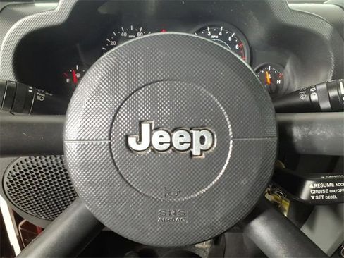 Used 2007 Jeep Wrangler X image 26