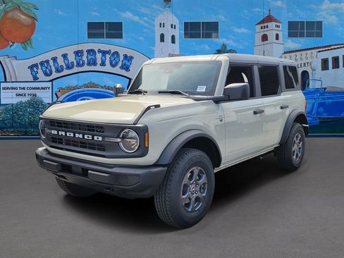New 2026 Ford Bronco Big Bend AWD/4WD image 2