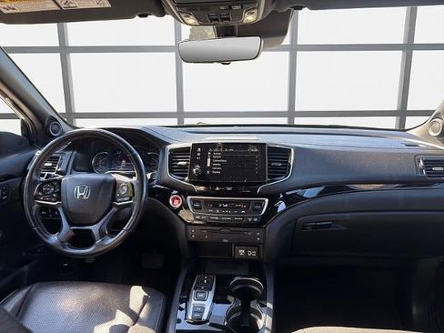 Used 2021 Honda Pilot Black Edition image 17