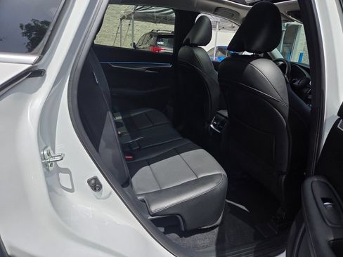 Used 2023 INFINITI QX50 Luxe FWD image 17
