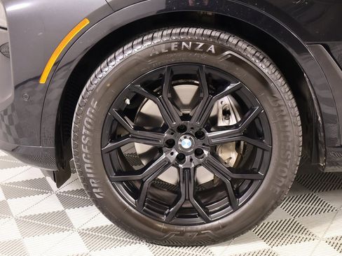 Used 2024 BMW X7 xDrive40i w/ Premium Package image 22