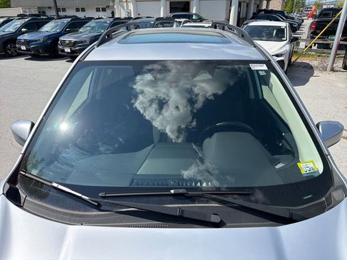 Certified 2023 Subaru Forester Premium AWD/4WD image 6