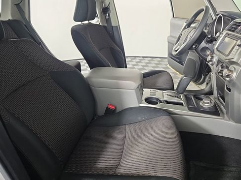 Used 2013 Toyota 4Runner SR5 w/ Convenience Pkg image 40