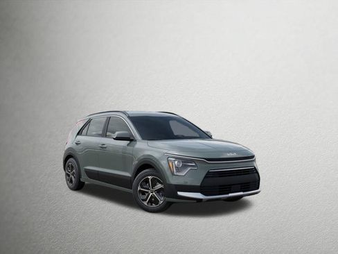 Used 2025 Kia Niro EX FWD image 1