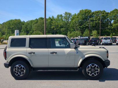 New 2026 Ford Bronco Outer Banks