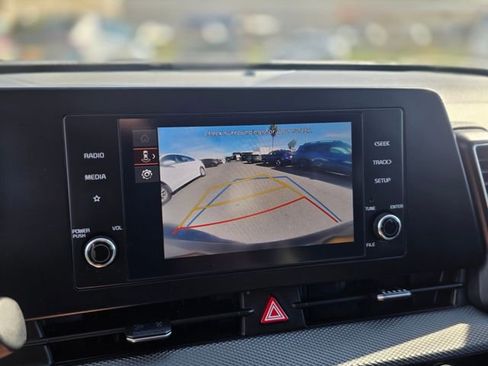 Used 2024 Kia Sportage LX image 25