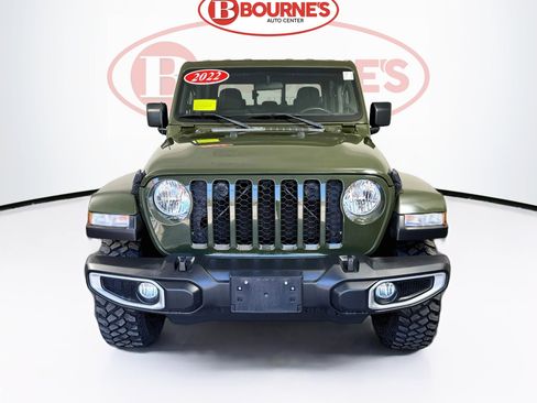 Used 2022 Jeep Gladiator Sport AWD/4WD image 4