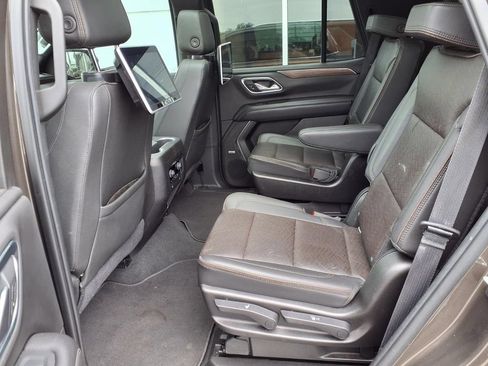 Used 2021 Chevrolet Tahoe High Country w/ Premium Package AWD/4WD image 23