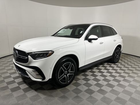 New 2026 Mercedes-Benz GLC 300 4MATIC image 3