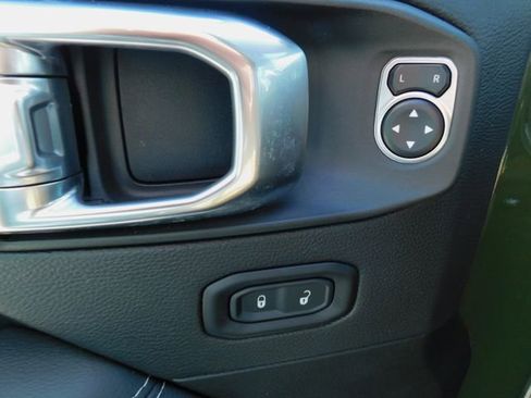 Used 2021 Jeep Wrangler Unlimited Rubicon image 33