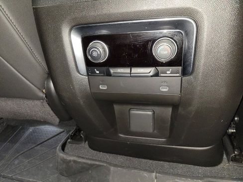 Used 2024 Chevrolet Tahoe High Country w/ Premium Package image 27