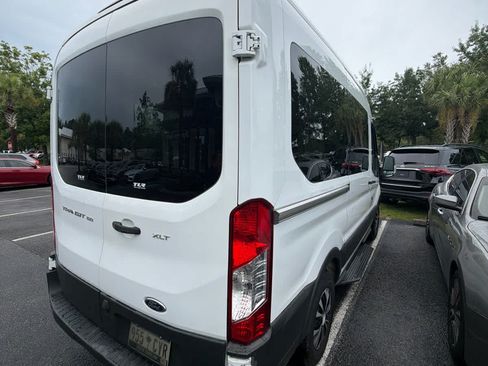 Used 2017 Ford Transit 150 XLT RWD image 12