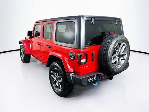 Used 2024 Jeep Wrangler Unlimited w/ LED Headlamp & Fog Lamp Group AWD/4WD image 5