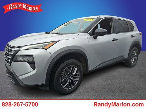 Used 2024 Nissan Rogue S image 1