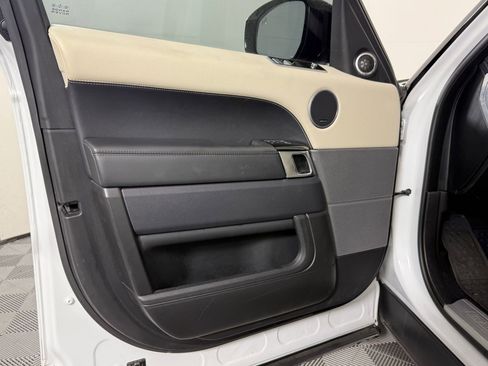 Used 2019 Land Rover Range Rover Sport HSE image 22