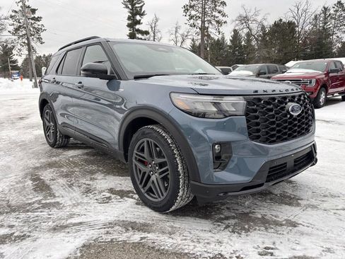 New 2026 Ford Explorer ST-Line w/ ST-Line Street Pack image 1