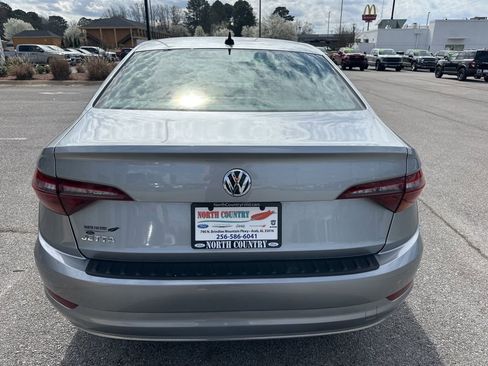 Used 2019 Volkswagen Jetta SEL w/ Cold Weather Package image 7