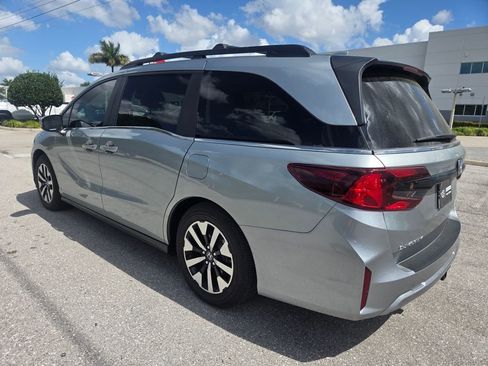 Used 2025 Honda Odyssey EX-L image 8