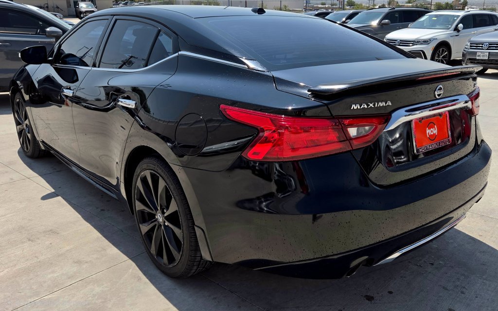 Used 2017 Nissan Maxima SR w/ Midnight Edition FWD image 6