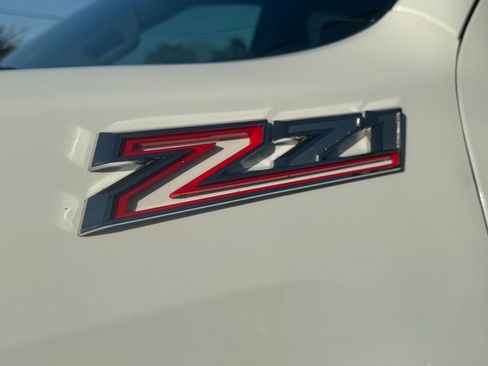 Used 2021 Chevrolet Silverado 2500 LT w/ Z71 Off-Road Package image 11