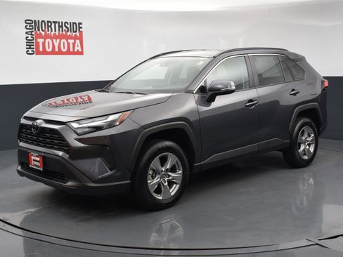 Used 2025 Toyota RAV4 XLE FWD image 8