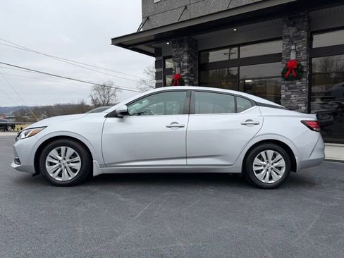 Used 2021 Nissan Sentra S image 10